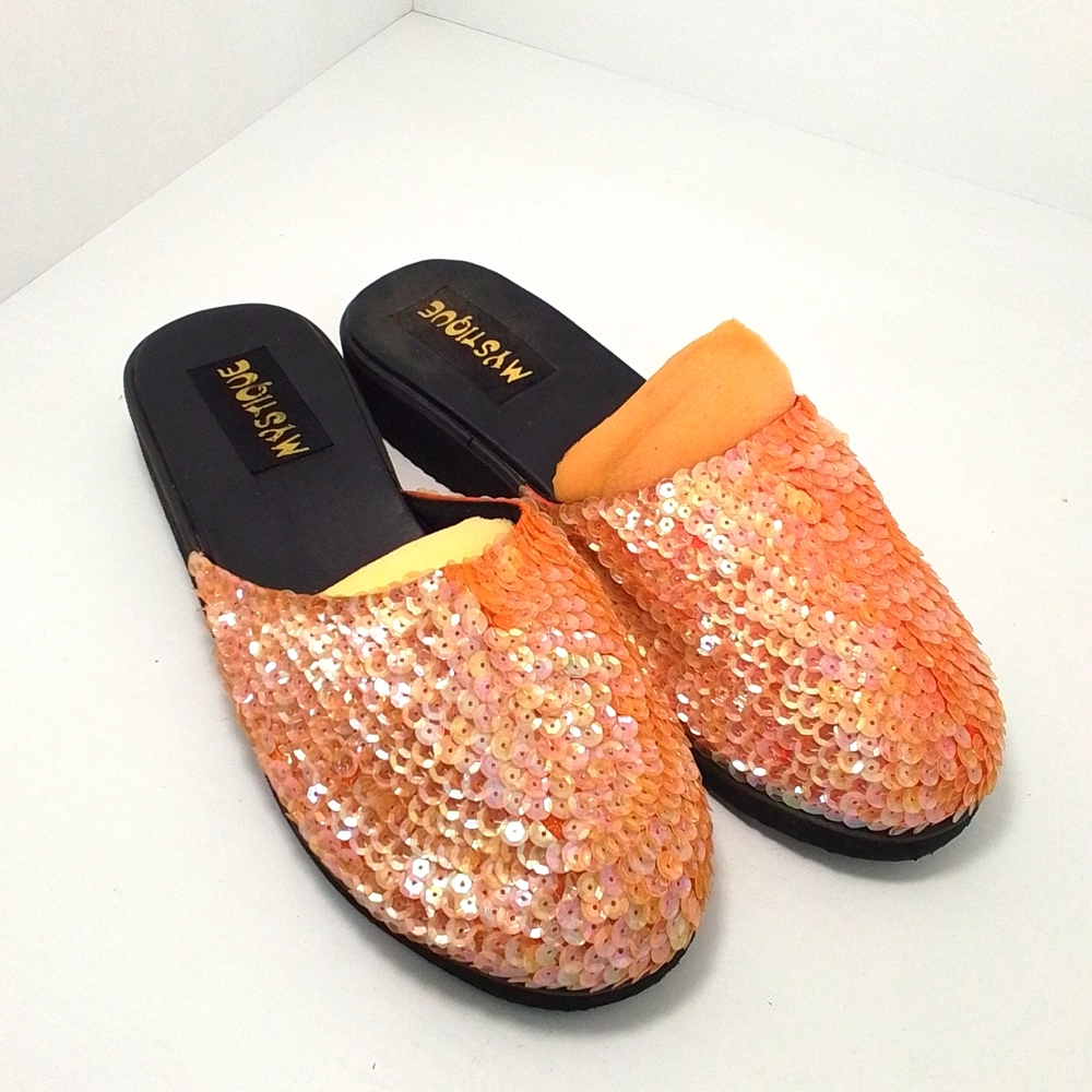 SALE ❌ Mystique Boutique Women's Sequin Mules Sandals Size 6 NEW